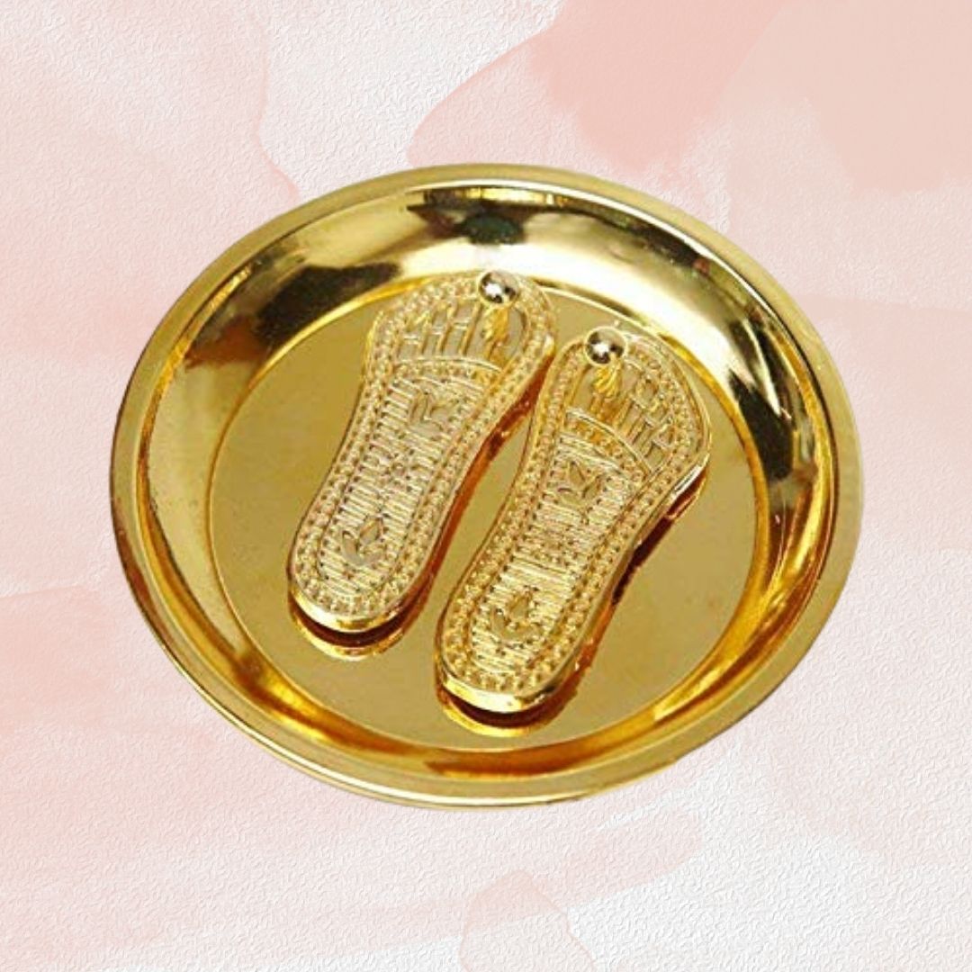 Laxmi Charan with Plate – Sacred Footprints of Prosperity
