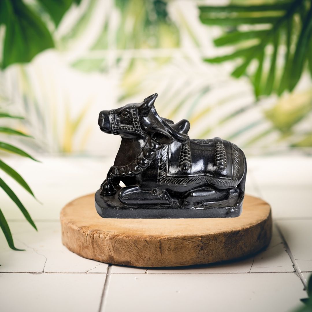 Nandi Kala Brass Idol β Sacred Bull of Lord Shiva for Pooja & Spiritual Protection