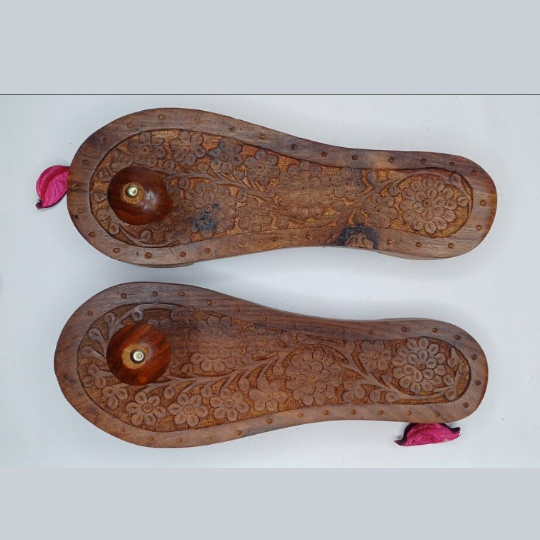 Khadau Wooden Paduka | Traditional Sacred Footwear for Pooja & Rituals | Spiritual Sandals for Devotees & Priests