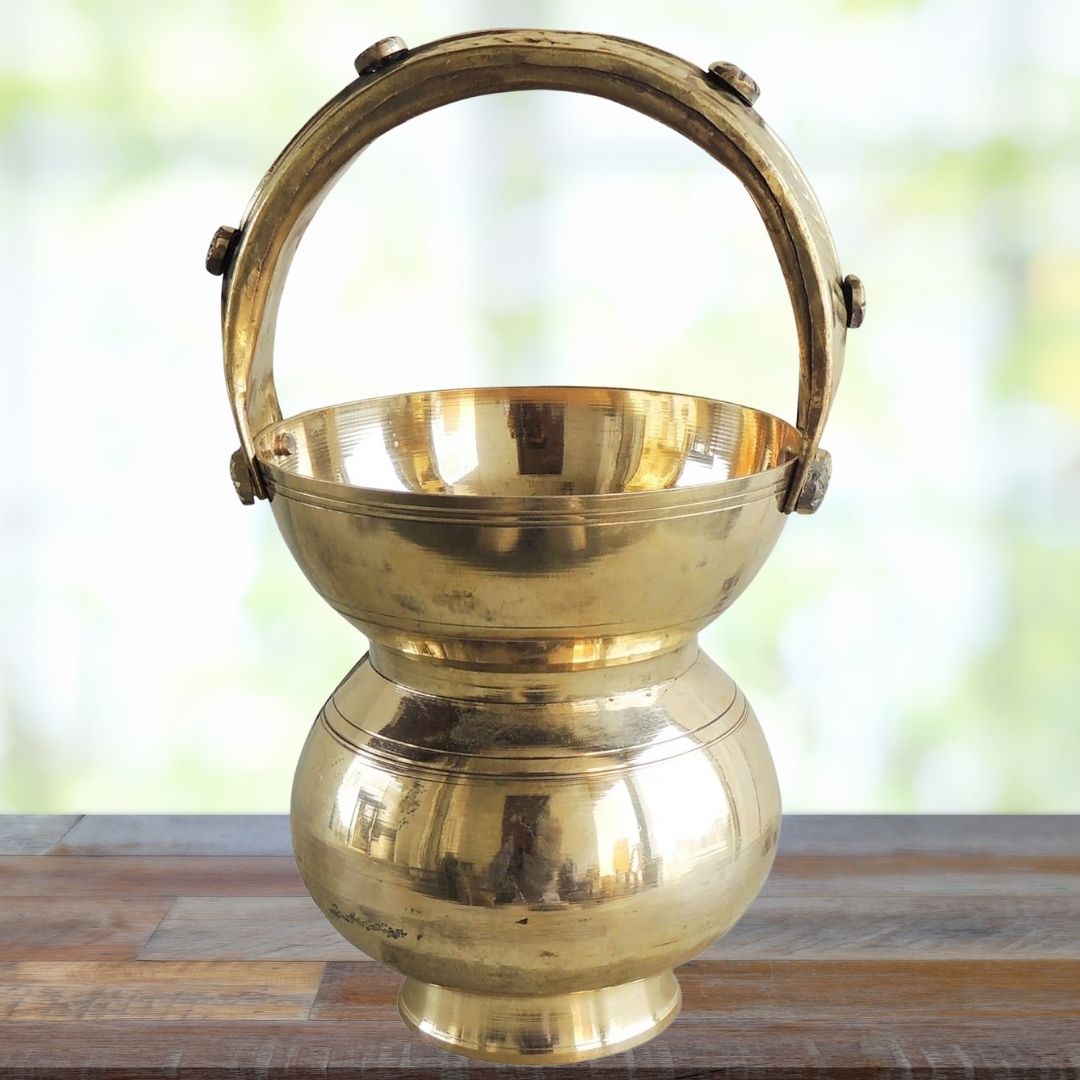 Pital Kamandal – Pure Brass Holy Pot for Lord Shiva Puja & Ritual Offerings