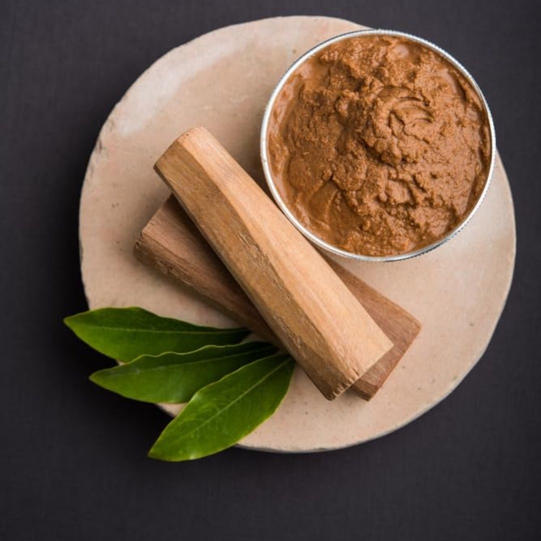 Chandan Lakdi – Sacred Sandalwood Sticks for Hindu Pooja & Rituals