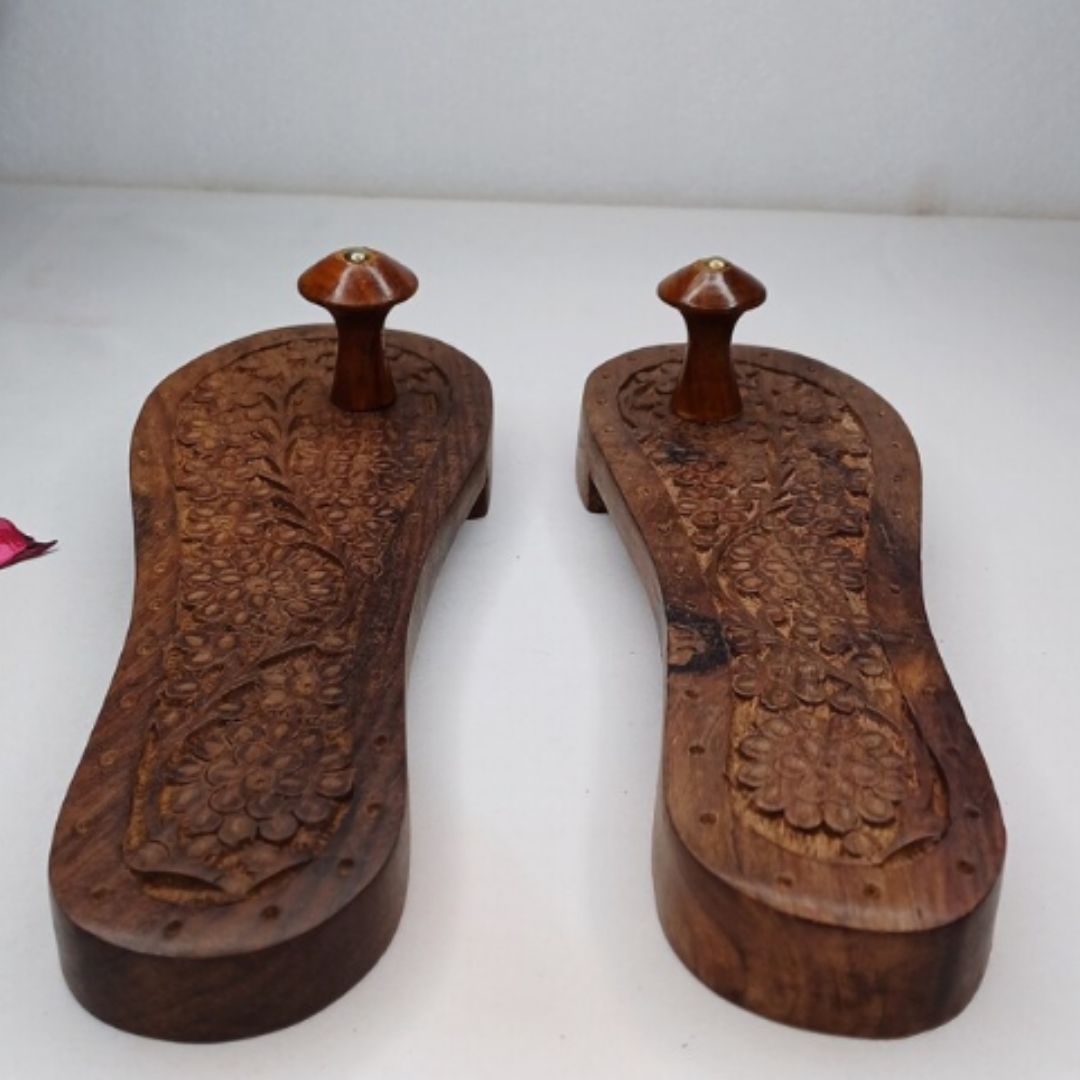 Khadau Wooden Paduka | Traditional Sacred Footwear for Pooja & Rituals | Spiritual Sandals for Devotees & Priests